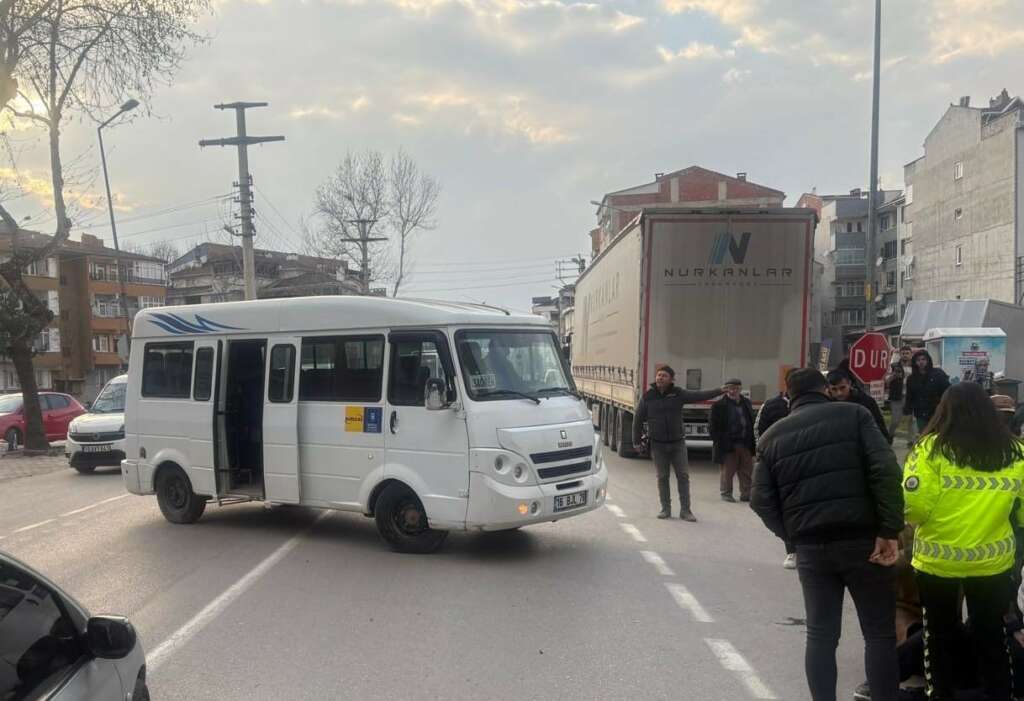 Bursa’nın İnegöl ilçesinde minibüs ile