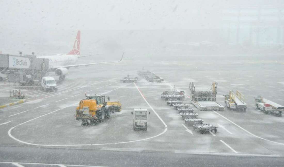 İstanbul'da etkili olan kar