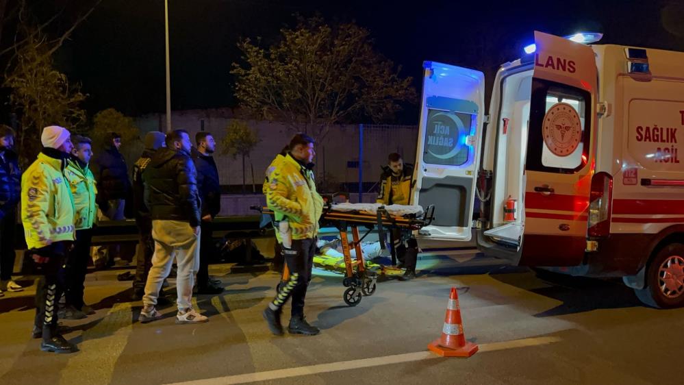 Bursa'da direksiyon hakimiyetini kaybeden motosiklet