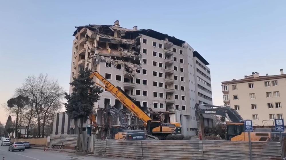 Bursa'nın Mudanya ilçesinde 11 katlı