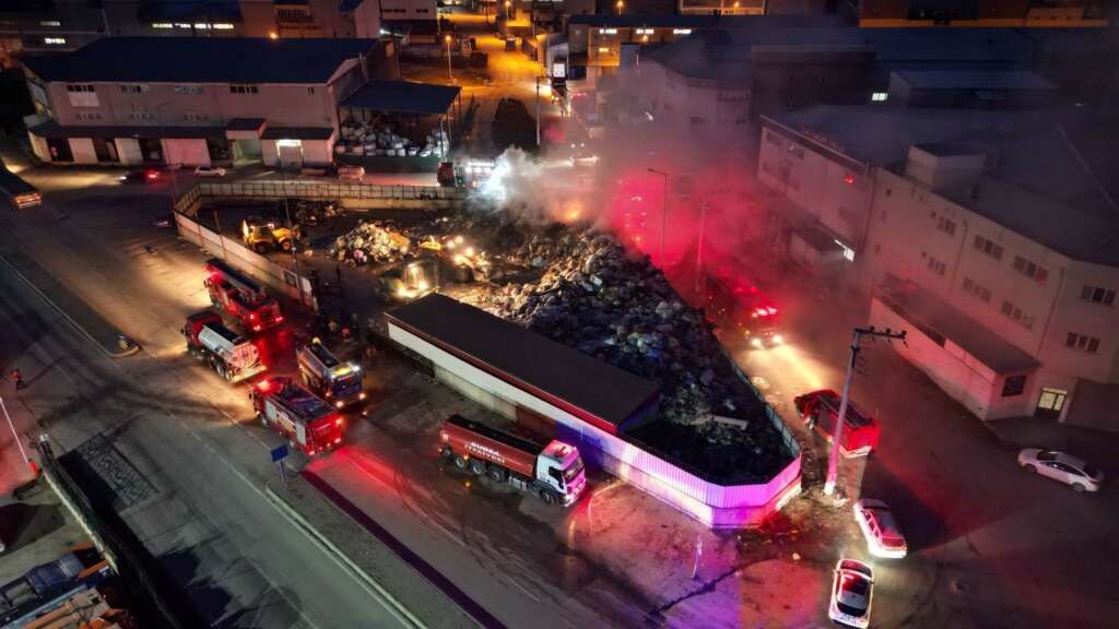 Bursa’nın İnegöl ilçesinde çöp toplama