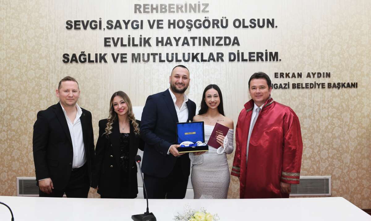 Nikahı kıyılacak çifte Başkan Aydın’dan Sevgililer Günü  sürprizi