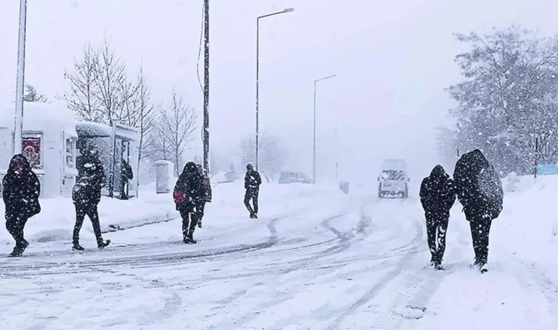 İstanbul’da yarın okullar tatil! Yoğun kar yağışı sebebiyle