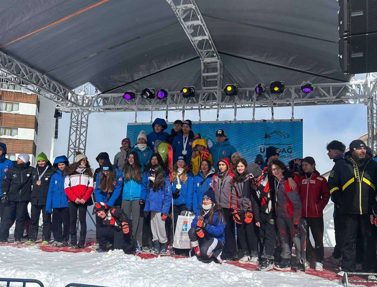 Uludağ’da kayak heyecanı: 42. FIS Çocuk Kupası tamamlandı