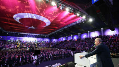 Cumhurbaşkanı Erdoğan: Deprem bölgesini ayağa kaldırıyoruz