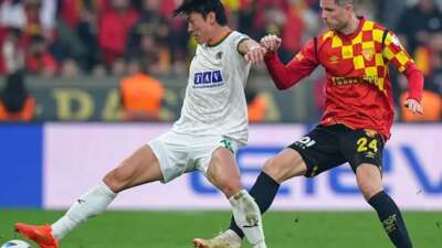 Süper Lig’de oynayan futbolcuya büyük şok; Hapis cezası aldı