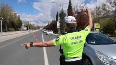 Makas atan trafik magandarı şimdi yandı!