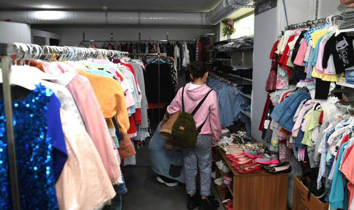 Sevgi Mağazası’ndan çocuklara bayramlık kıyafet