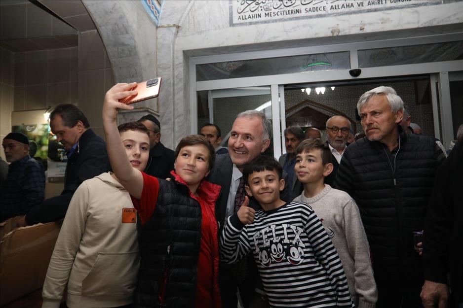 İnegöl Belediye Başkanı Alper