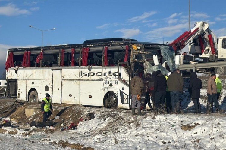 Yine otobüs yine facia…1 ölü, 25 yaralı…