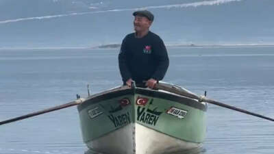 Nazlı göründü, gözler onun üzerinde!