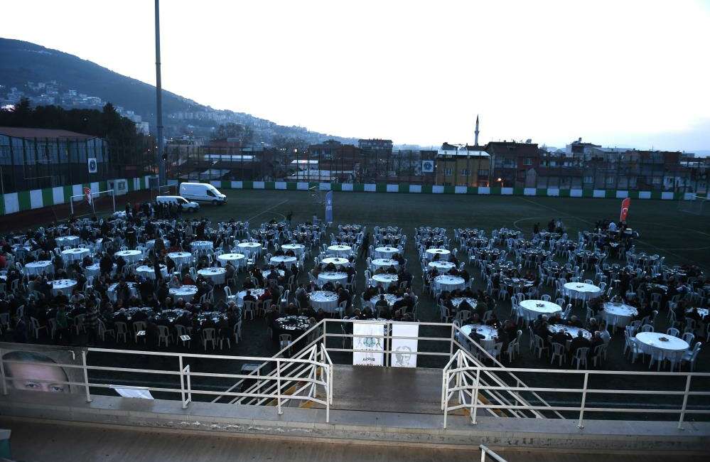 Bursa’da spor camiasını buluşturan iftar; Başkan Aydın’da katıldı… Osmangazi Belediye Başkanı Erkan