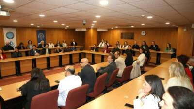 Bursa’da Başarılı akademisyenler ödüllendirildi