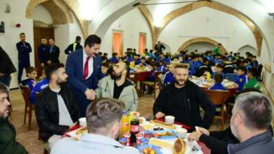 Yenişehir Belediyespor ailesi iftarda buluştu