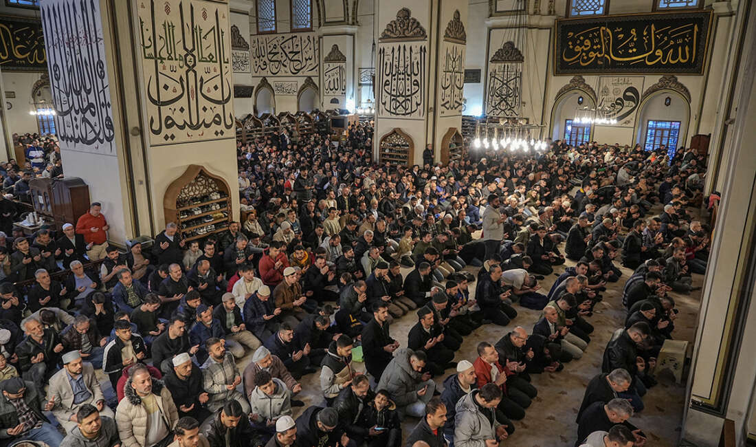 Bursa'da binlerce vatandaş bayram