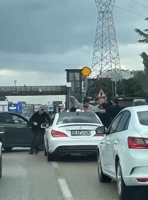 Bursa'da yol verme sebebiyle
