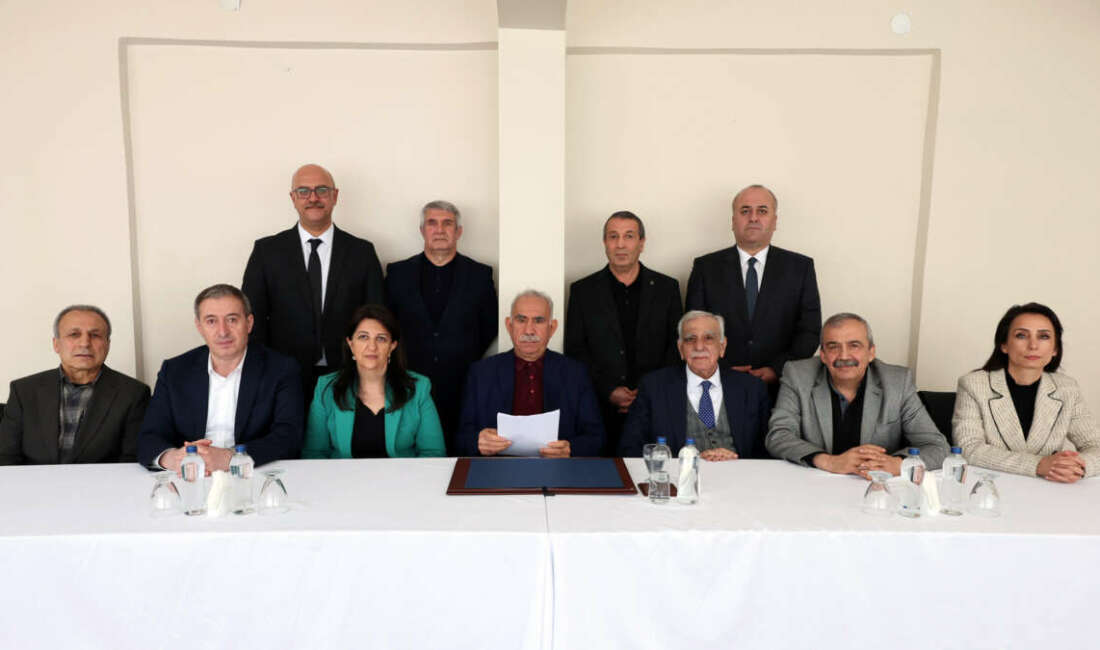 Kandil’den teröristbaşı Öcalan’ın çağrısına cevap! Kandil'den teröristbaşı Öcalan'ın 'silah