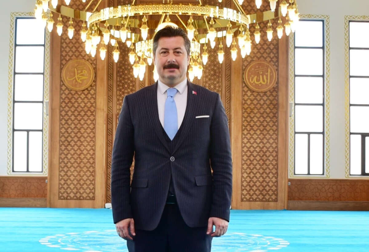 Ercan Özel: “Bayramlar dayanışmanın simgesidir”
