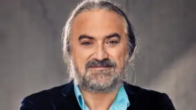 Sanatçı Volkan Konak hayatını kaybetti