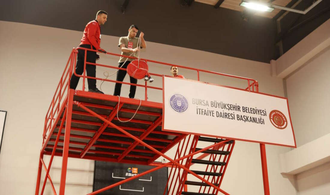 Bursa’da İtfaiye eri olabilmek için ter döktüler Bursa Büyükşehir Belediyesi’nin 100