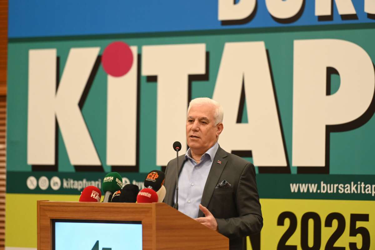Bursa Kitap Fuarı kapılarını açtı