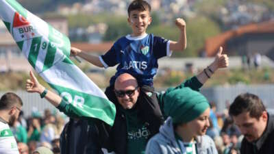 Bursalılar şampiyonluk coşkusunu Büyükşehir’le yaşadı