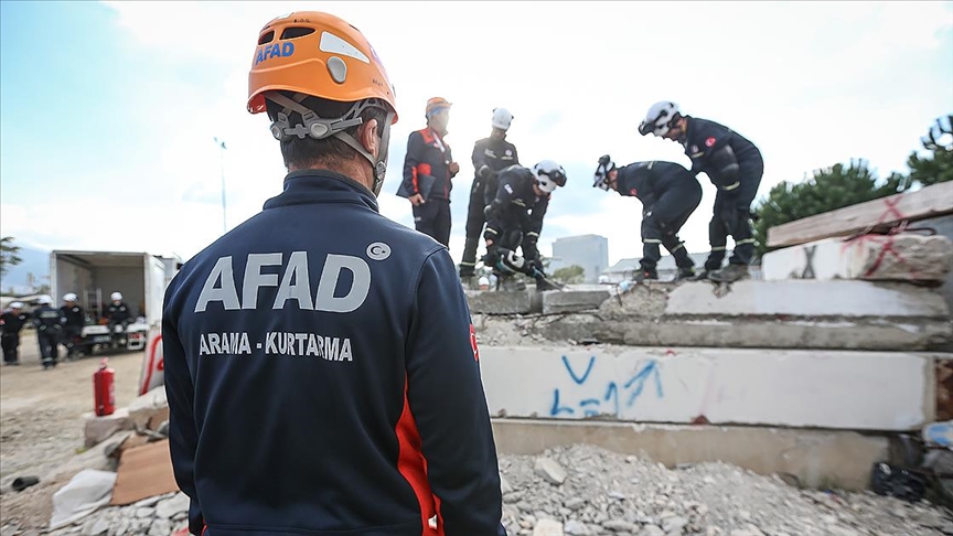 AFAD: “An itibarıyla, herhangi bir can kaybı ve yıkım ihbarı bulunmamaktadır” Afet ve Acil Durum