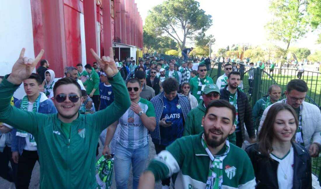 Bursaspor, Balıkesir’den şampiyon ayrıldı Bursaspor, Balıkesir'den şampiyon ayrıldıTFF