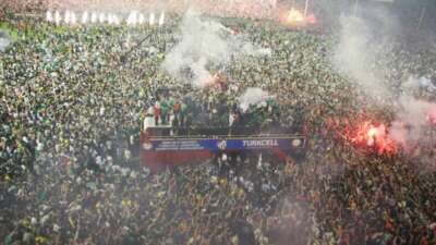 Bursaspor’un şampiyonluğu 15 yıl önce yaşananları hatırlattı