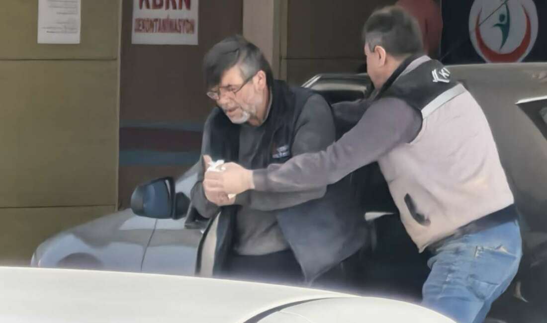 Elini makineye kaptıran işçinin 3 parmağı koptu Bursa'nın İnegöl ilçesinde faaliyet