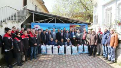 Bursa’da Çiftçilere hibe destekli tohum dağıtıldı
