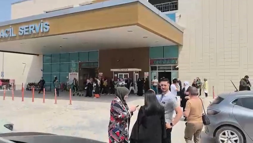 Bursa Devlet Hastanesi’nde deprem panik anları Marmara Denizi'nde yaşanan 6.2