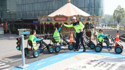 Bursa İl Jandarma Komutanlığı’ndan miniklere trafik dersi