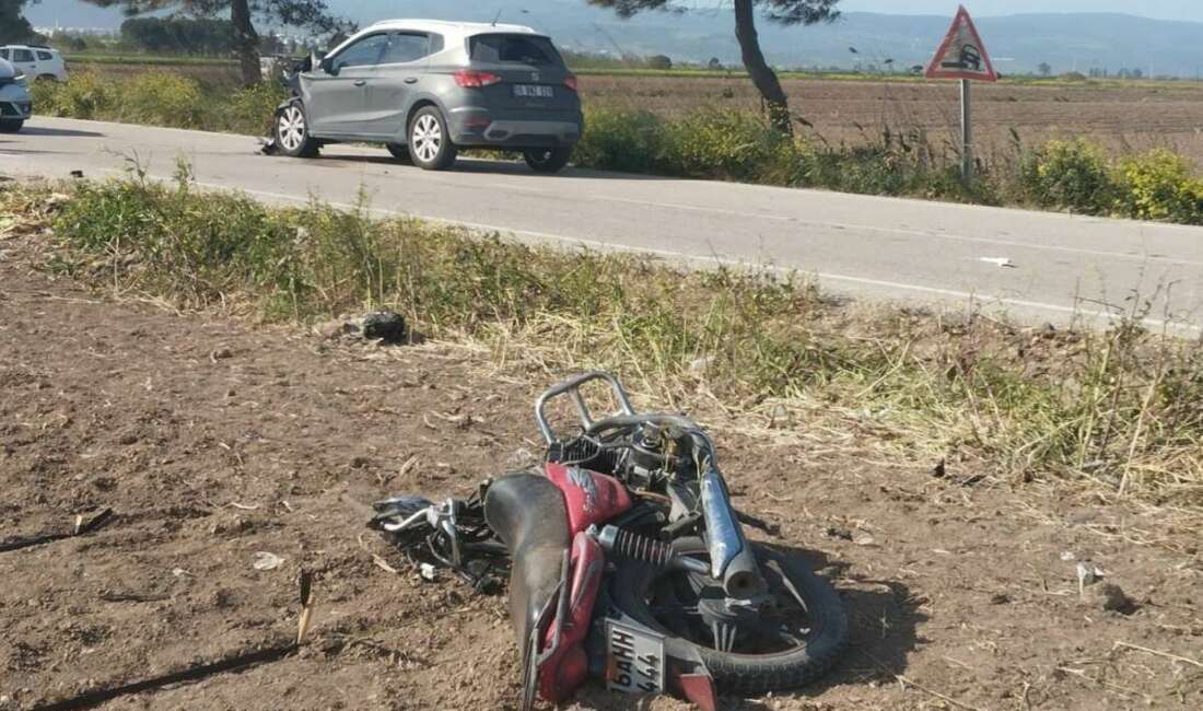 Bursa’da motosiklet ile otomobil çarpıştı: 1 ölü Bursa'nın Karacabey ilçesinde motosiklet