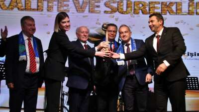 Gemlik Asım Kocabıyık MYO’ya ‘Kalitede Süreklilik’ ödülü