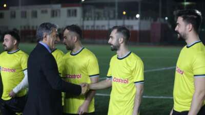 Gemlik Emek Turnuvası iki maçla başladı