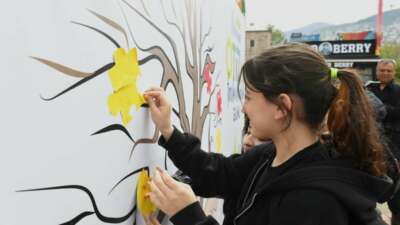 Osmangazi’de mavi ışıklar otizmi aydınlattı