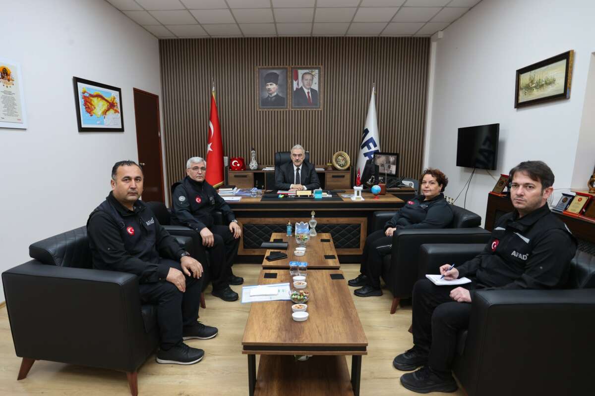 Vali Ayyıldız’dan AFAD’a anlamlı ziyaret