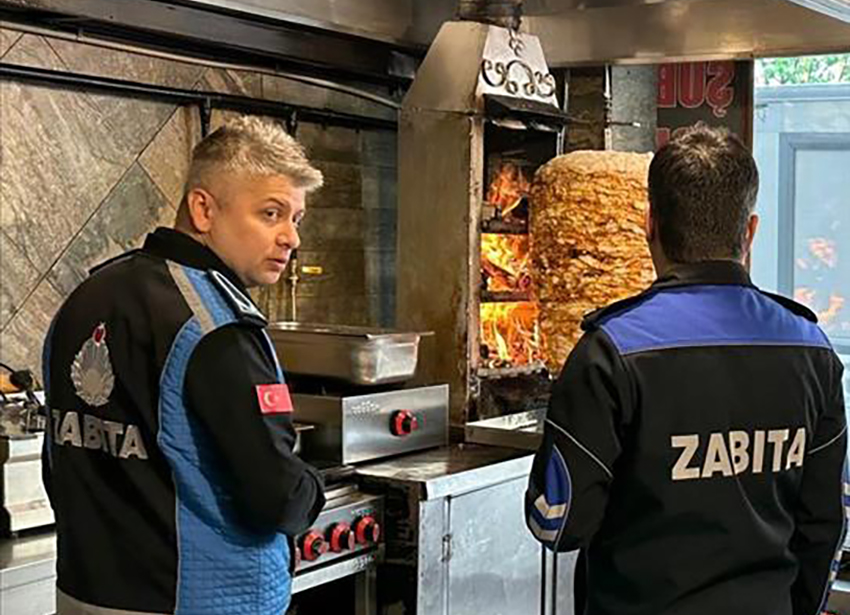 İnegöl’de Gıda Denetimi: Döner Salonları Mercek Altında