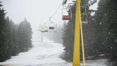 Uludağ Mayısta Beyaza Büründü: Kar Sürprizi!