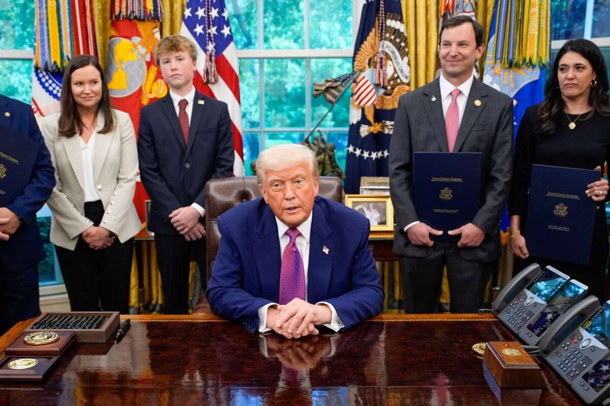 Trump “Ukrayna, söz konusu teklifi derhal kabul etmeli”