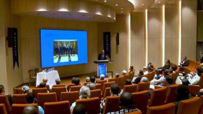  Yerli ve yabancı doktorlar böbrek naklini canlı izledi