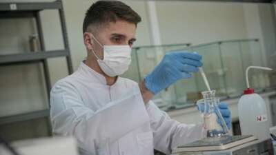 Mehmetçiğin içtiği sütten, yediği konserveye kadar hepsi bu laboratuvardan geçiyor