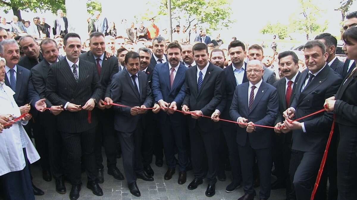 Ülkü Ocakları Bursa İl Başkanlığı yeni hizmet binası açıldı