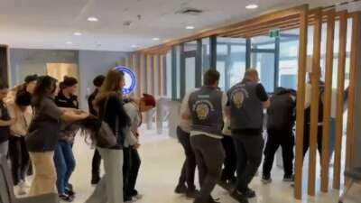 Bursa merkezli 25 ilde 33 ayrı