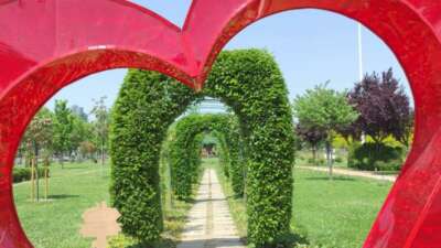 Bursa çiçek bahçesine dönüşüyor