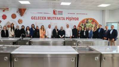 Bursa protokolünün eşleri BTSO Mutfak Akademi’ye katıldı