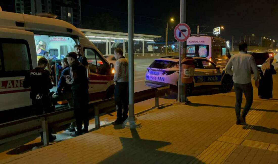 Bursa’da bıçaklı kavga: 3 yaralı Bursa'da iki grup arasında