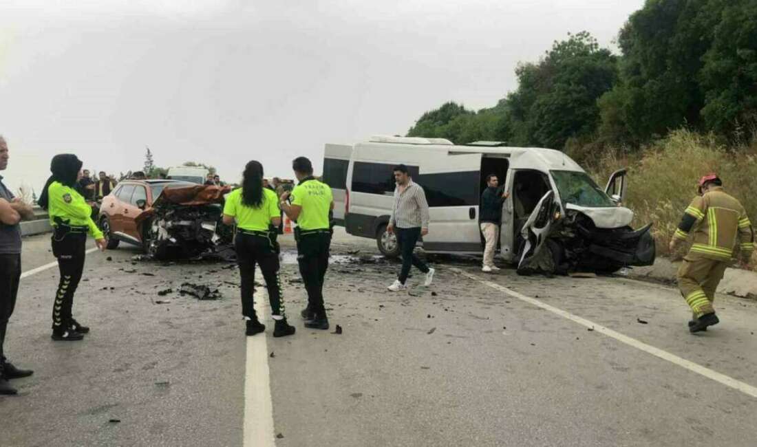 Bursa’nın Gemlik ilçesinde minibüs