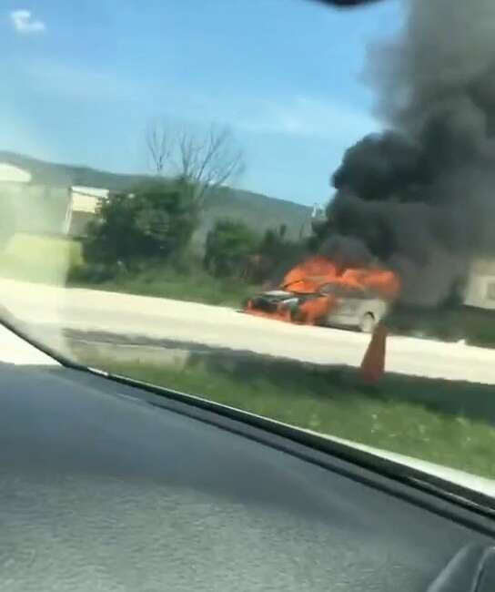 Bursa’da seyir halindeki otomobil alev alev yandı Bursa'nın Kestel ilçesinde seyir